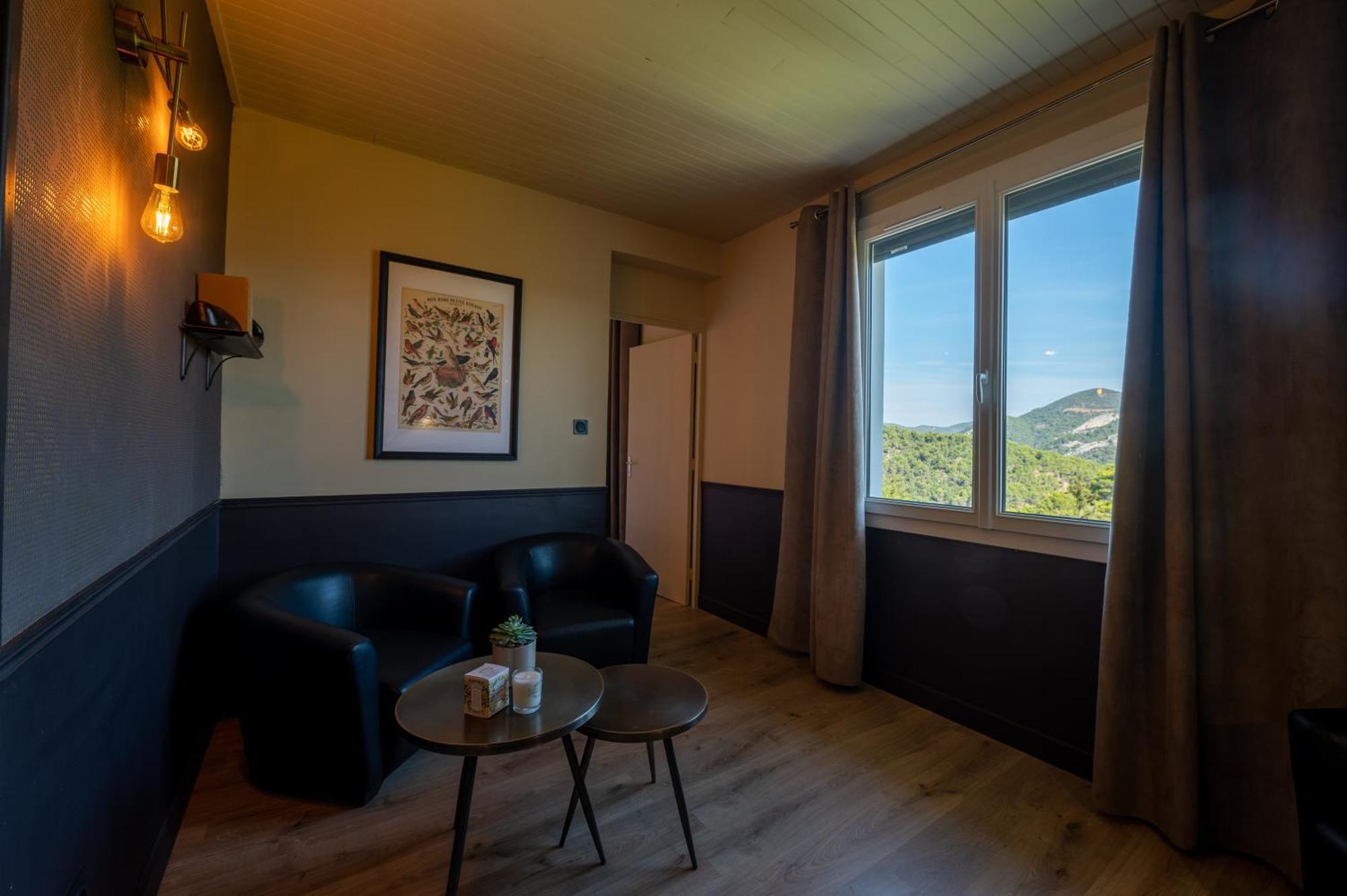 Logis Hotel Restaurant Le Plantevin Propiac Exteriér fotografie